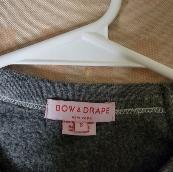 Bow&Drape Hangry Sweater - Picture 3 of 4